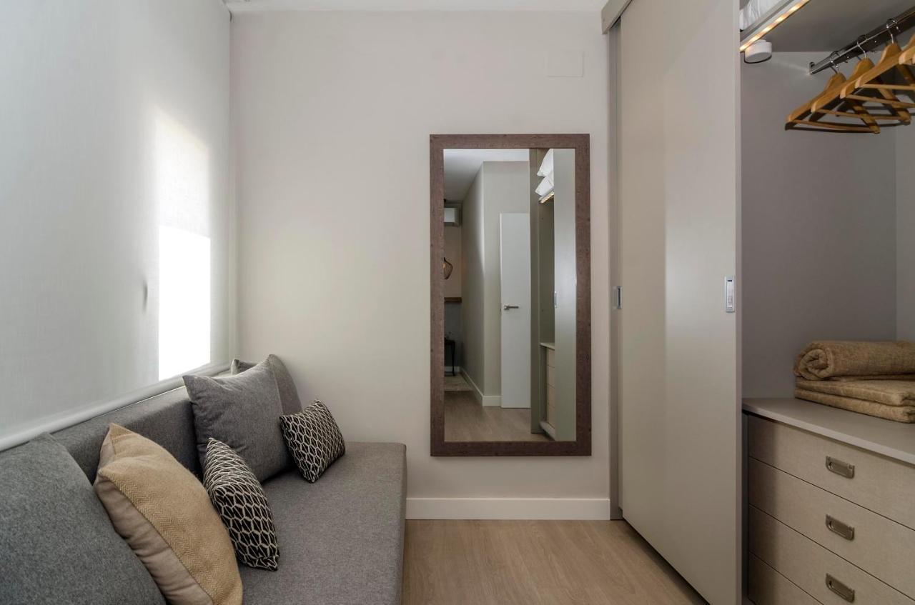 Sitges Spaces Deluxe Centre Apartment Luaran gambar