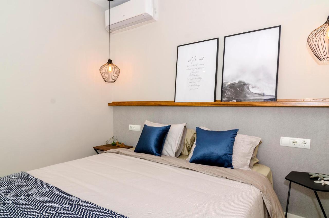 Sitges Spaces Deluxe Centre Apartment Luaran gambar