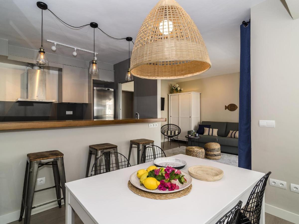 Sitges Spaces Deluxe Centre Apartment Luaran gambar