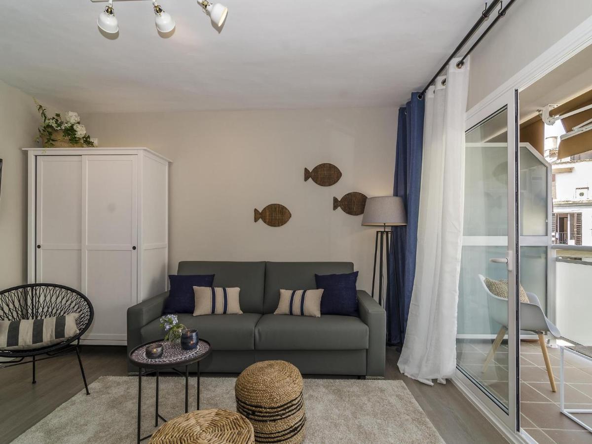 Sitges Spaces Deluxe Centre Apartment Luaran gambar