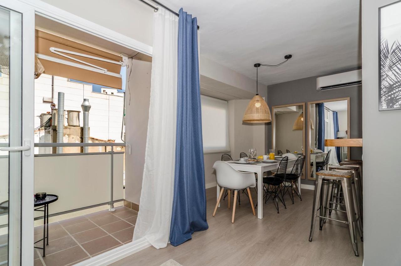 Sitges Spaces Deluxe Centre Apartment Luaran gambar