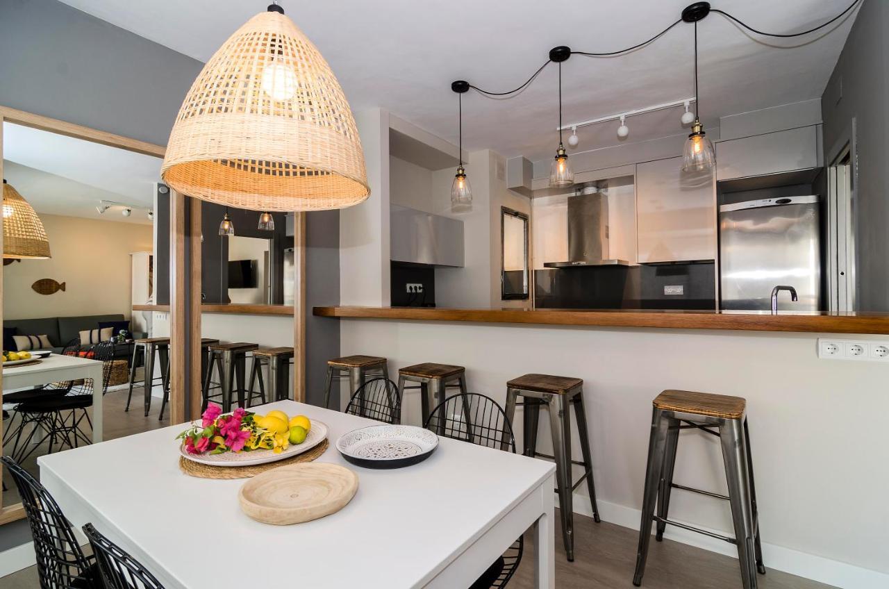 Sitges Spaces Deluxe Centre Apartment Luaran gambar