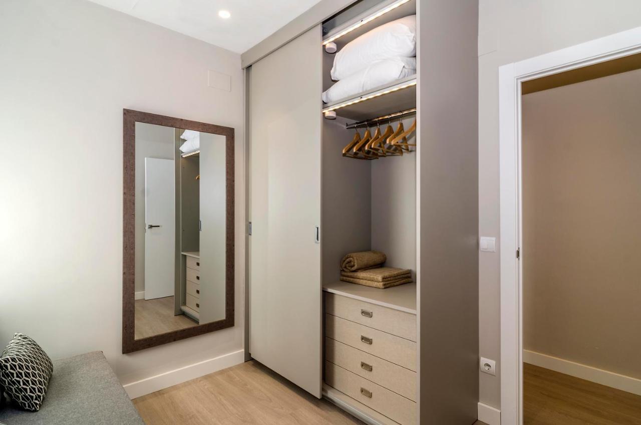 Sitges Spaces Deluxe Centre Apartment Luaran gambar